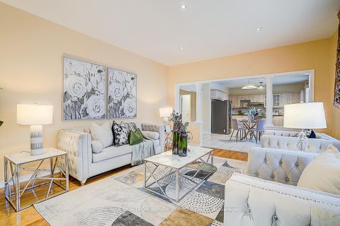 Photo 24 at 37 Robert Grundy Road, Cachet, Markham