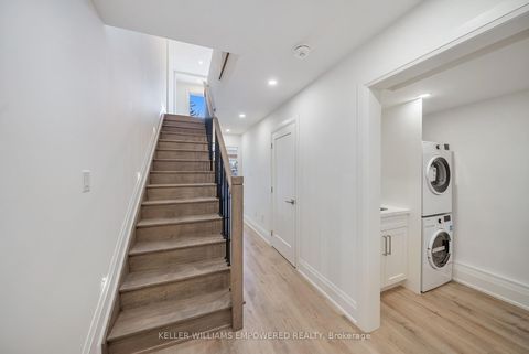 Photo 3 at 4 Leafield Drive, L'Amoreaux, Toronto