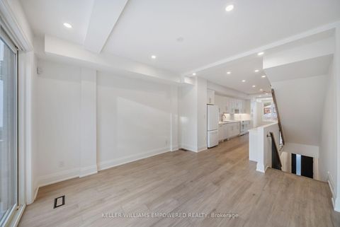 Photo 11 at 4 Leafield Drive, L'Amoreaux, Toronto