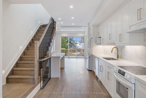 Photo 21 at 4 Leafield Drive, L'Amoreaux, Toronto