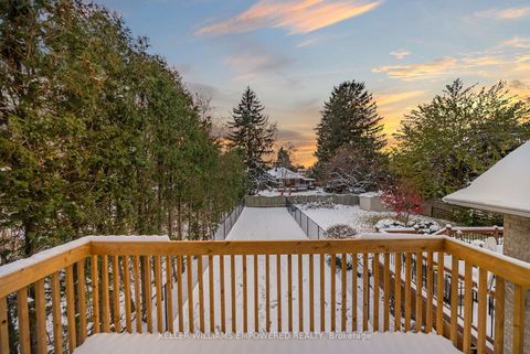 Photo 36 at 4 Leafield Drive, L'Amoreaux, Toronto