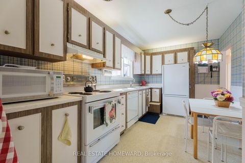 Photo 9 at 3 Chestermere Boulevard, Woburn, Toronto