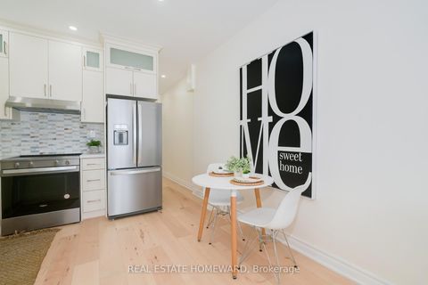 Photo 4 at 173 Coxwell Avenue, Woodbine Corridor, Toronto