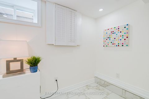 Photo 18 at 173 Coxwell Avenue, Woodbine Corridor, Toronto