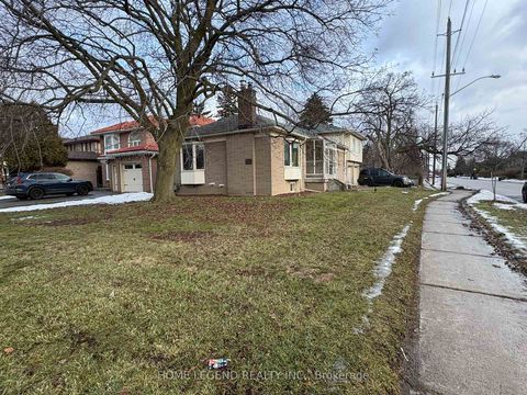 Photo 4 at 96 Pitfield Road, Malvern West, Toronto