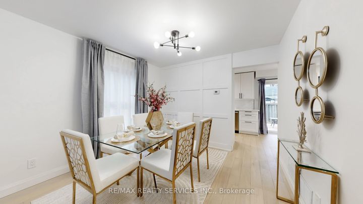 Photo 9 at 26 Mayfair Crescent, Central Park, Brampton