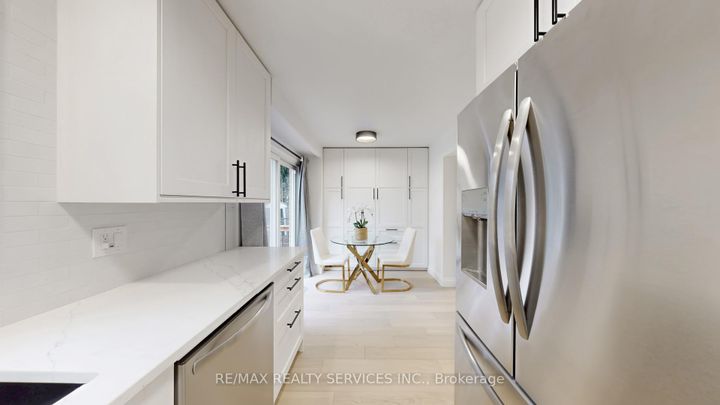 Photo 16 at 26 Mayfair Crescent, Central Park, Brampton