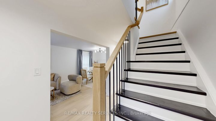 Photo 21 at 26 Mayfair Crescent, Central Park, Brampton