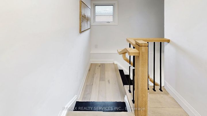 Photo 22 at 26 Mayfair Crescent, Central Park, Brampton