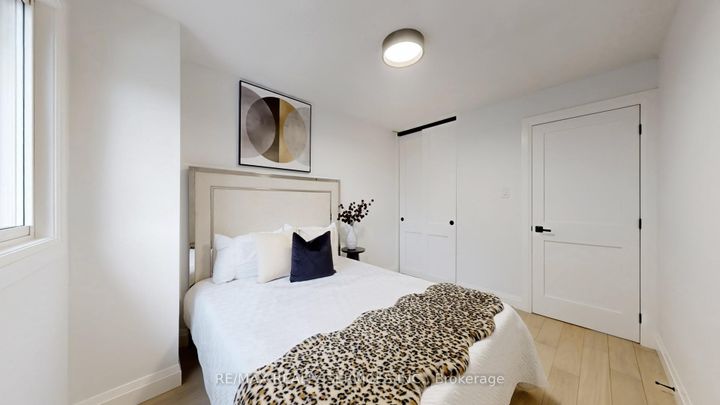 Photo 30 at 26 Mayfair Crescent, Central Park, Brampton