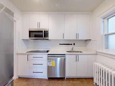 Photo 12 at 55 Banff Road, Mount Pleasant East, Toronto