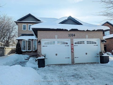 Photo 0 at 1084 Winnifred Court, Alcona, Innisfil