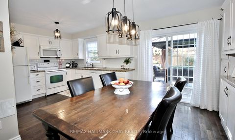 Photo 12 at 1084 Winnifred Court, Alcona, Innisfil