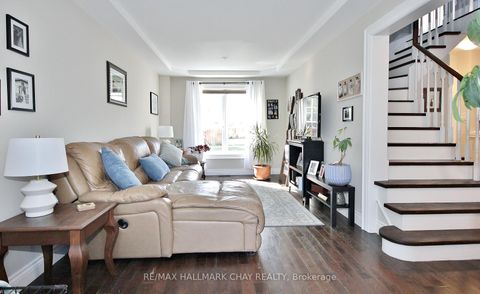 Photo 14 at 1084 Winnifred Court, Alcona, Innisfil