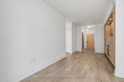 Photo 8 at 1906 - 10 Inn On The Park Drive, Don Mills, Toronto