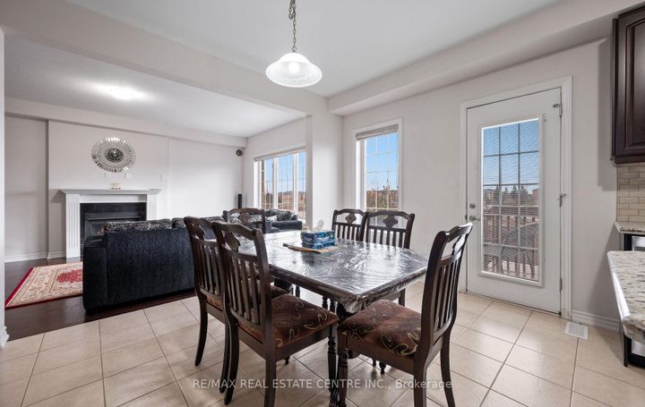 Photo 12 at 44 Hammerhead Road, Northwest Brampton, Brampton