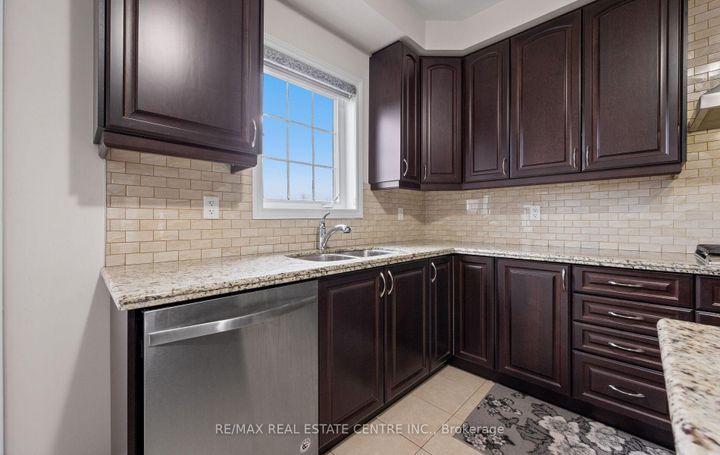 Photo 19 at 44 Hammerhead Road, Northwest Brampton, Brampton