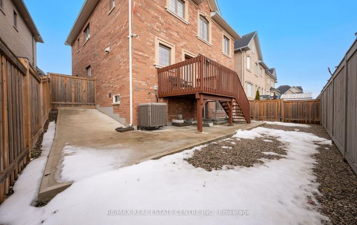 Photo 38 at 44 Hammerhead Road, Northwest Brampton, Brampton