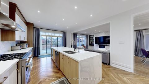 Photo 10 at 125 Cranbrook Crescent, Kleinburg, Vaughan