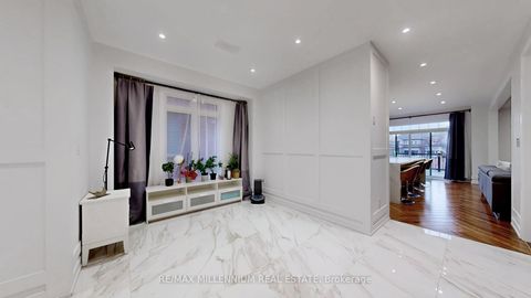 Photo 11 at 125 Cranbrook Crescent, Kleinburg, Vaughan