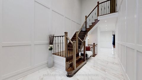 Photo 16 at 125 Cranbrook Crescent, Kleinburg, Vaughan