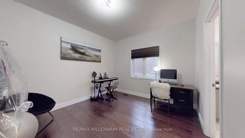 Photo 25 at 125 Cranbrook Crescent, Kleinburg, Vaughan