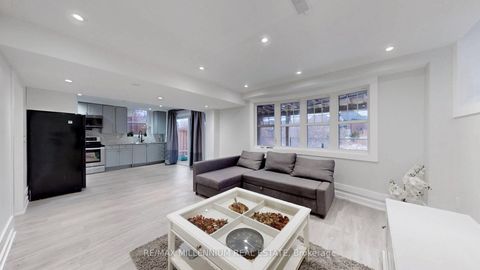 Photo 32 at 125 Cranbrook Crescent, Kleinburg, Vaughan