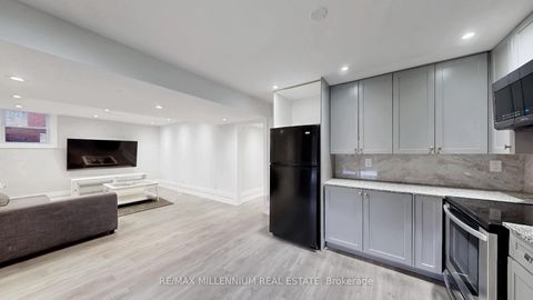 Photo 35 at 125 Cranbrook Crescent, Kleinburg, Vaughan