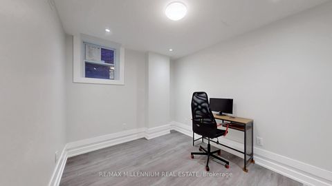 Photo 37 at 125 Cranbrook Crescent, Kleinburg, Vaughan