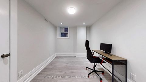 Photo 38 at 125 Cranbrook Crescent, Kleinburg, Vaughan