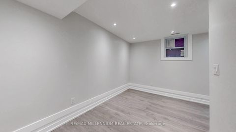 Photo 39 at 125 Cranbrook Crescent, Kleinburg, Vaughan