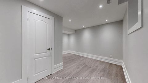 Photo 40 at 125 Cranbrook Crescent, Kleinburg, Vaughan