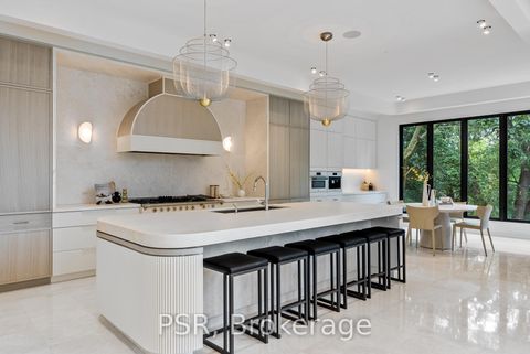 Photo 3 at 84 Old Forest Hill Road, Forest Hill South, Toronto