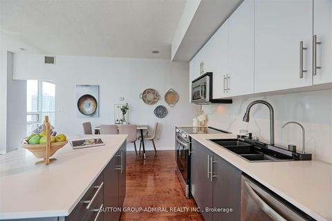 Photo 14 at 1407 - 55 Bremner Boulevard, Waterfront Communities C1, Toronto