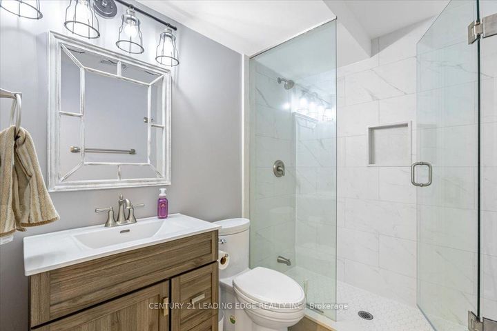 Photo 22 at 14 ALEXANDER HUNTER Place, Wismer, Markham