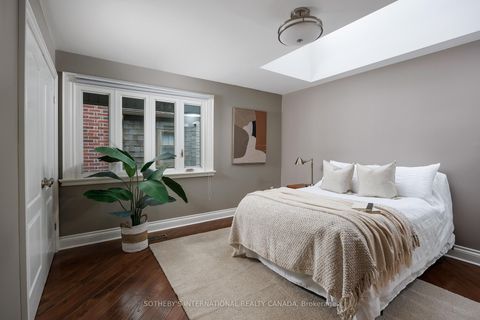 Photo 27 at 37 Thompson Avenue, Queensway, Toronto