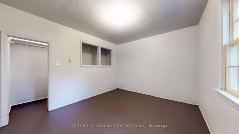 Photo 8 at 277 Gibbons Street, McLaughlin, Oshawa