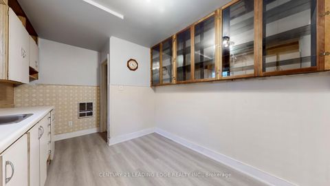 Photo 10 at 277 Gibbons Street, McLaughlin, Oshawa