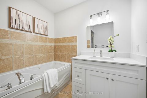 Photo 18 at 4A Holborne Avenue, East York, Toronto