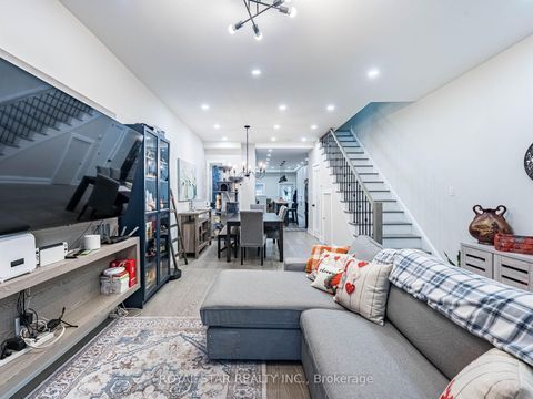 Photo 7 at 74 Montrose Avenue, Bellwoods, Toronto