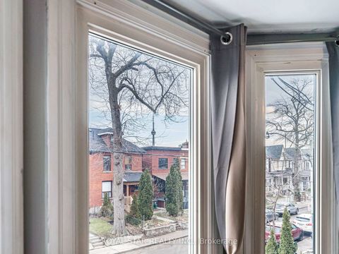 Photo 23 at 74 Montrose Avenue, Bellwoods, Toronto