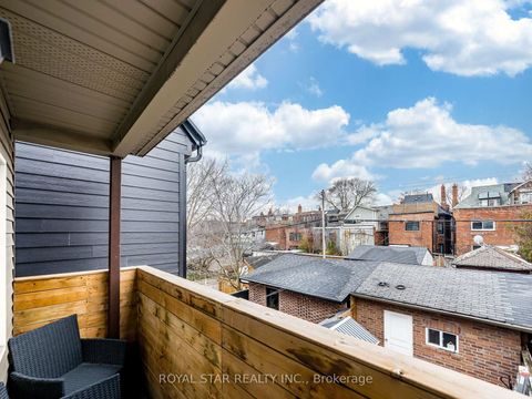 Photo 33 at 74 Montrose Avenue, Bellwoods, Toronto