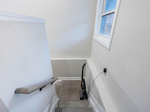 Photo 34 at 74 Montrose Avenue, Bellwoods, Toronto