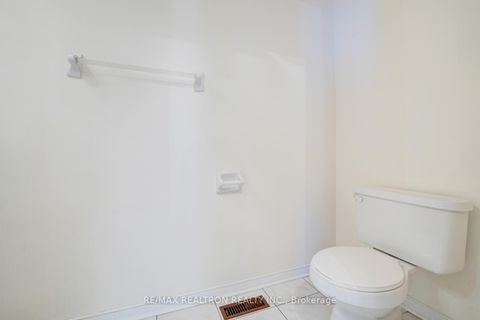 Photo 9 at 22 Samuel Teitel Court, Rouge E11, Toronto