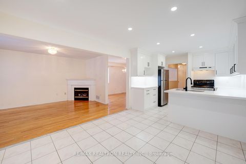 Photo 12 at 22 Samuel Teitel Court, Rouge E11, Toronto