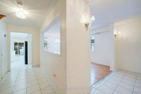 Photo 18 at 22 Samuel Teitel Court, Rouge E11, Toronto