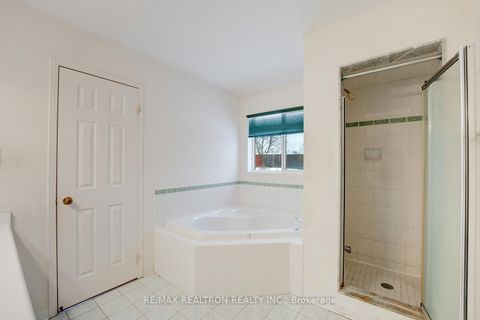 Photo 24 at 22 Samuel Teitel Court, Rouge E11, Toronto