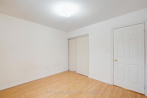 Photo 35 at 22 Samuel Teitel Court, Rouge E11, Toronto