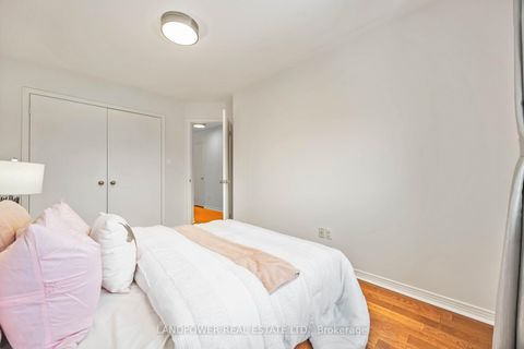 Photo 26 at 45 Oxfordshire Street, Berczy, Markham