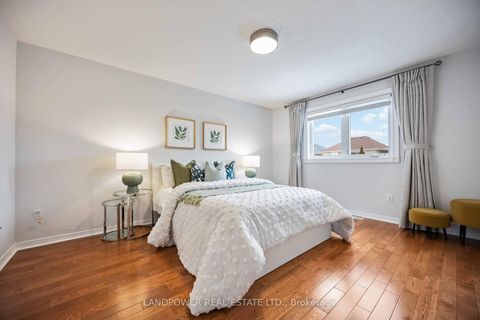 Photo 27 at 45 Oxfordshire Street, Berczy, Markham